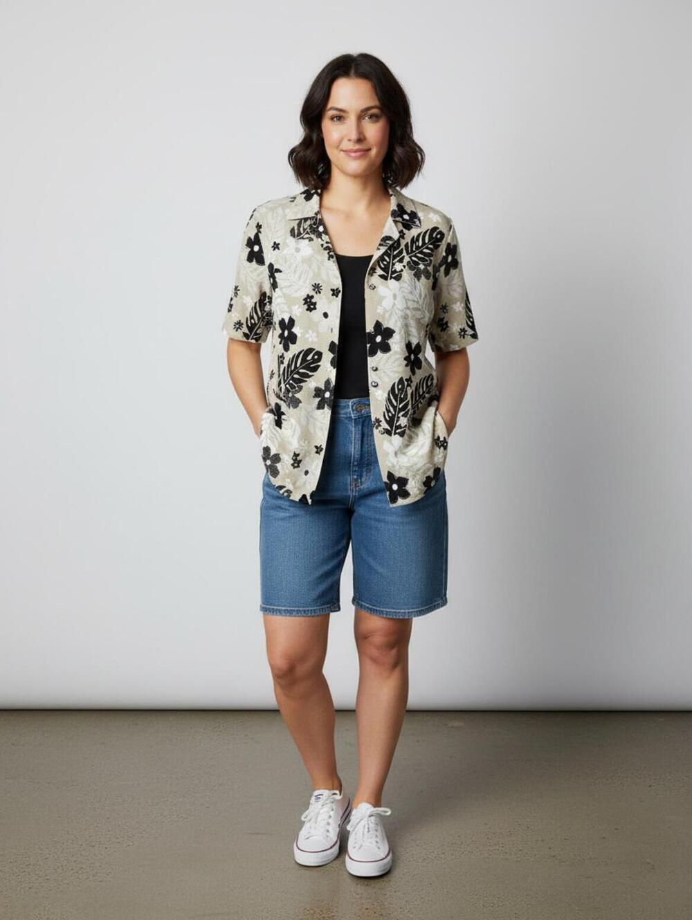 Gloria Lance Women's Beige and Black Floral Button-Up Shirt, Size 1X